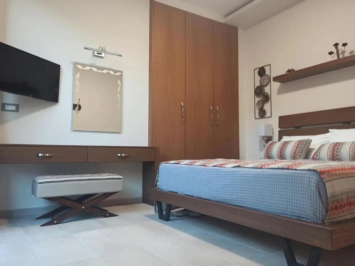 King Crimson Luxury Apartments Marathokefála Exterior photo